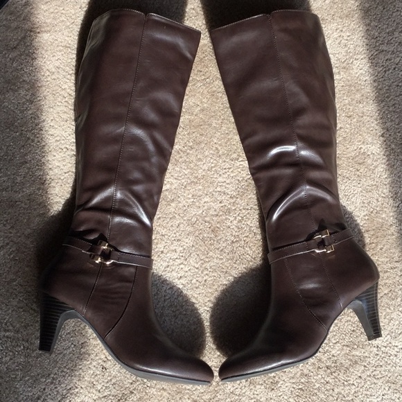 10M Karen Scott Brown Leather Boots - Picture 8 of 8